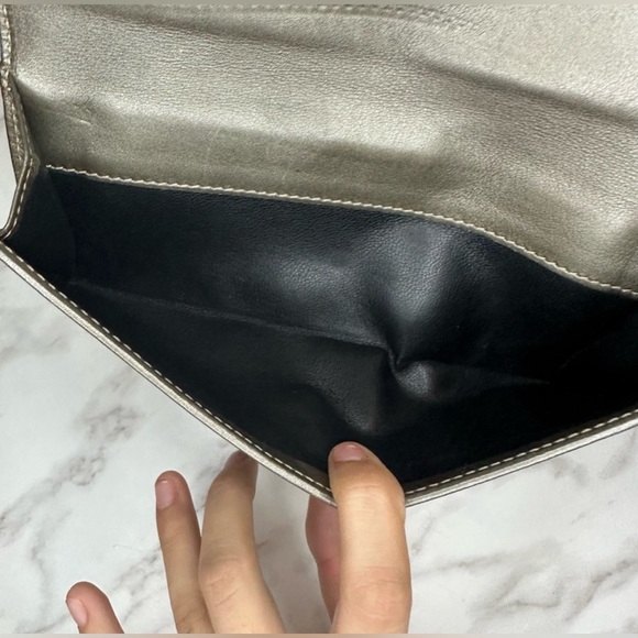 Gucci Long Leather Wallet - Picture 7 of 14